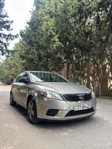Kia Ceed 2010, 270,000 km - 1.6 l - Bakı