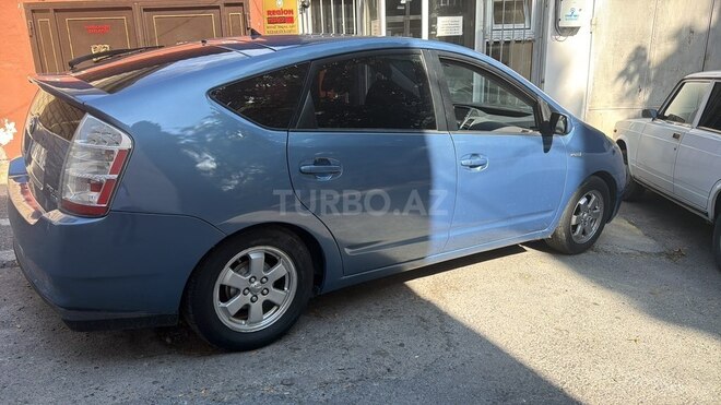 Toyota Prius 2006, 245,000 km - 1.5 л - Şəki