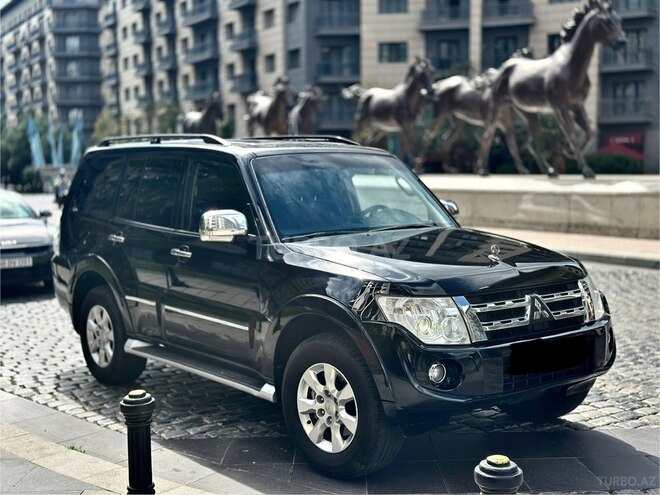 Mitsubishi Pajero 2014, 208,000 km - 3.8 л - Bakı