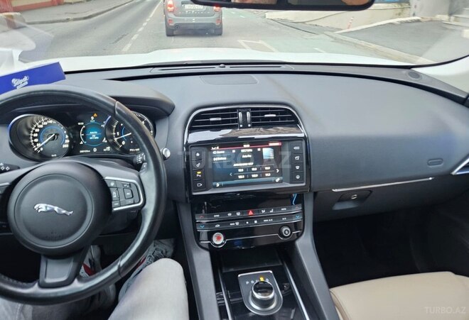 Jaguar F-Pace 2018, 86,000 km - 2.0 l - Bakı