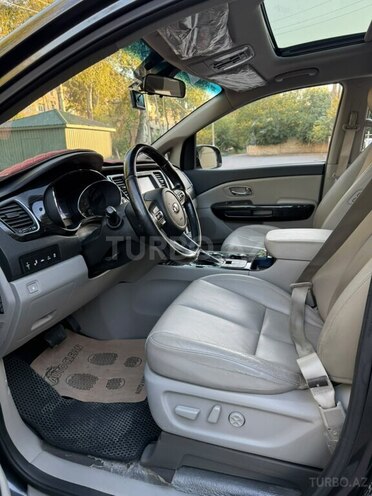 Kia Carnival 2018, 274,000 km - 2.2 l - Göyçay