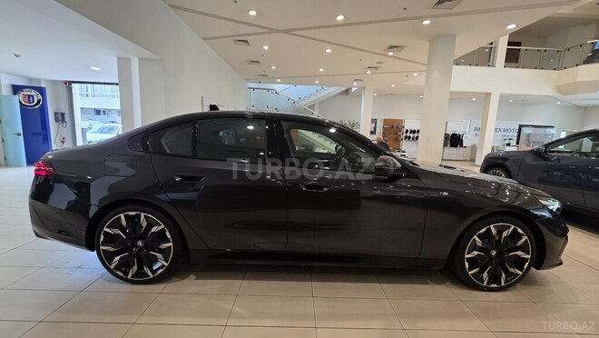 BMW 520 2025, 0 km - 2.0 л - Bakı