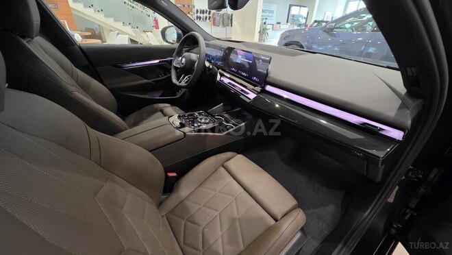 BMW 520 2025, 0 km - 2.0 л - Bakı