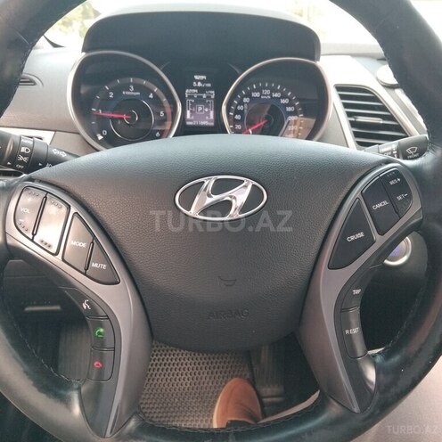 Hyundai Avante 2015, 237,000 km - 1.6 л - Tovuz