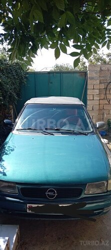 Opel Astra 1996, 300,000 km - 1.6 l - Şəki