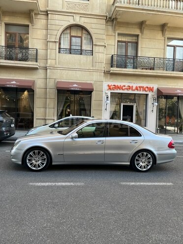 Mercedes E 220 2007, 287,000 km - 2.2 l - Bakı