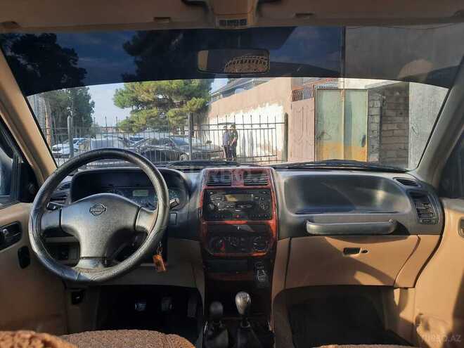 Nissan Terrano 2001, 200,000 km - 2.4 l - Sumqayıt