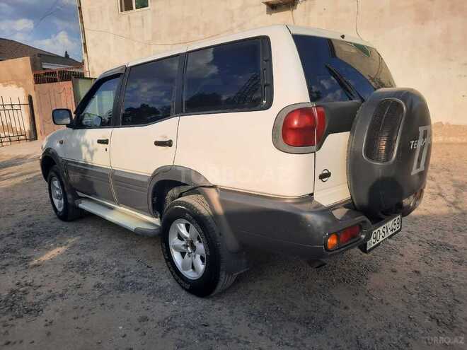 Nissan Terrano 2001, 200,000 km - 2.4 l - Sumqayıt
