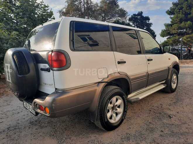 Nissan Terrano 2001, 200,000 km - 2.4 l - Sumqayıt