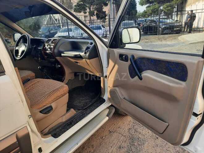 Nissan Terrano 2001, 200,000 km - 2.4 l - Sumqayıt
