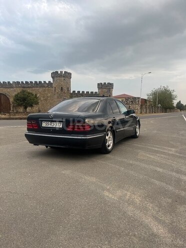 Mercedes E 240 1999, 430,027 km - 2.6 л - Lənkəran