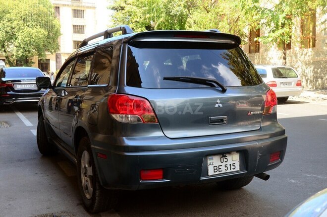 Mitsubishi Outlander 2003, 344,400 km - 2.4 l - Şəki