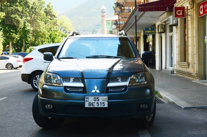 Mitsubishi Outlander 2003, 344,400 km - 2.4 l - Şəki