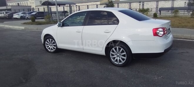 Volkswagen Jetta 2010, 165,930 km - 1.6 l - Bakı