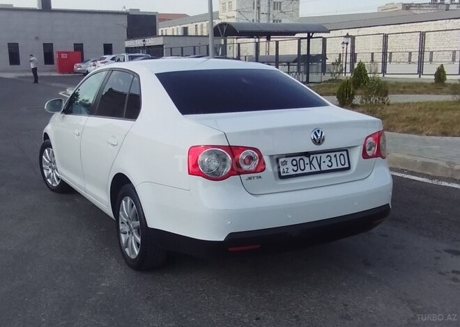 Volkswagen Jetta 2010, 165,930 km - 1.6 l - Bakı