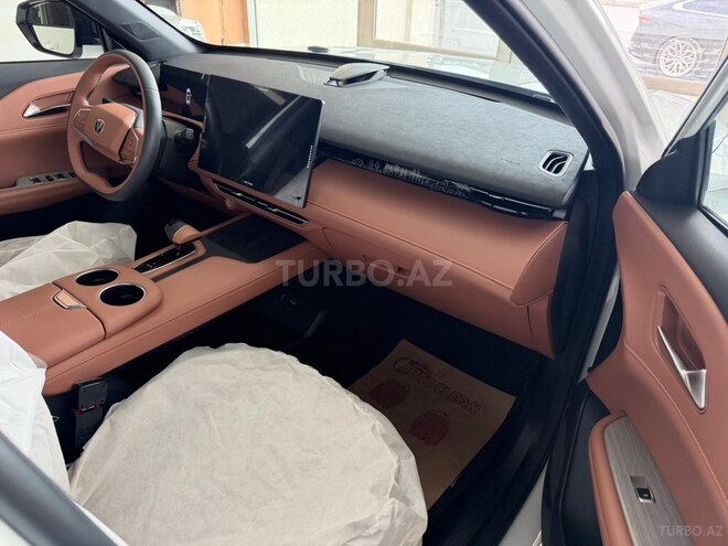 Changan  2025, 18,000 km - 1.5 л - Bakı