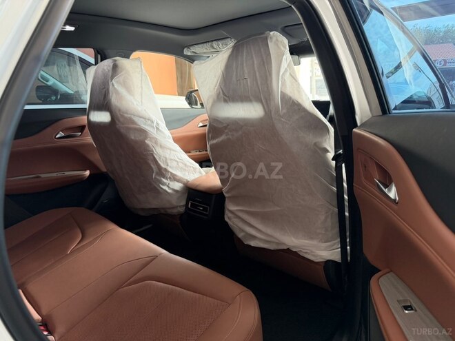 Changan  2025, 18,000 km - 1.5 л - Bakı