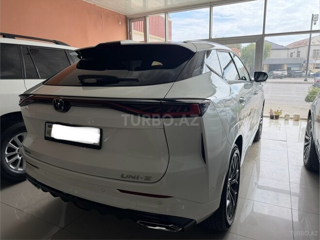 Changan  2025, 18,000 km - 1.5 л - Bakı
