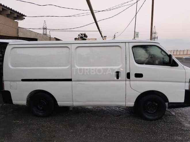 Nissan Urvan 2008, 205,850 km - 3.0 l - Bakı