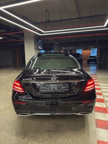 Mercedes E 200 2016, 211,000 km - 2.0 l - Bakı