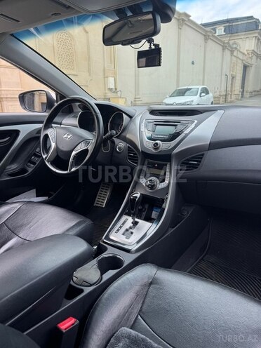 Hyundai Elantra 2013, 202,845 km - 1.8 l - Bakı