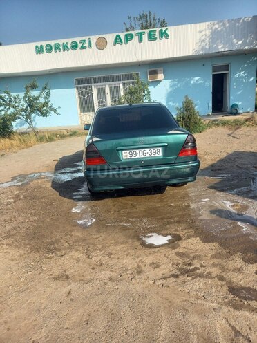 Mercedes C 220 1998, 356,985 km - 2.2 л - Beyləqan