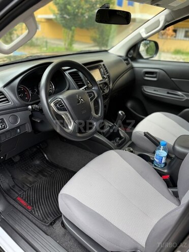 Mitsubishi L200 2021, 89,850 km - 2.4 l - Bakı