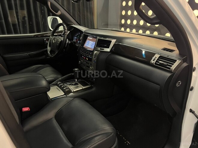 Lexus LX 570 2014, 81,000 km - 5.7 l - Bakı