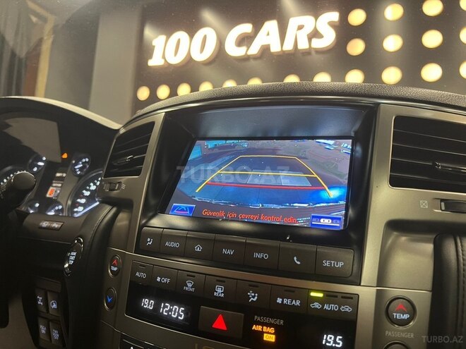 Lexus LX 570 2014, 81,000 km - 5.7 l - Bakı