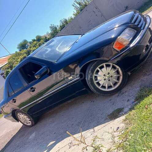 Mercedes C 220 2000, 270,000 km - 2.2 l - Zaqatala