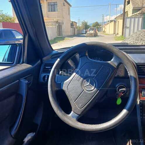Mercedes C 220 2000, 270,000 km - 2.2 l - Zaqatala