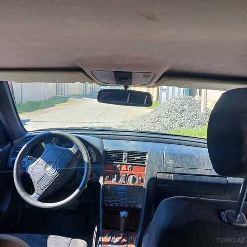 Mercedes C 220 2000, 270,000 km - 2.2 l - Zaqatala