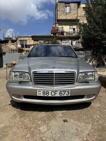 Mercedes C 240 2000, 310,000 km - 2.4 l - Bakı