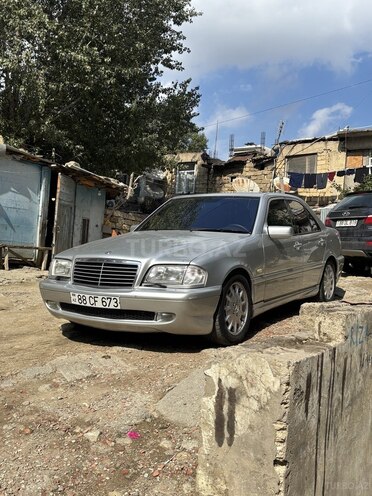 Mercedes C 240 2000, 310,000 km - 2.4 l - Bakı