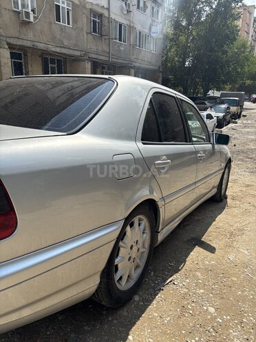 Mercedes C 240 2000, 310,000 km - 2.4 l - Bakı