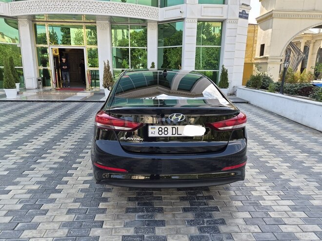Hyundai Elantra 2018, 105,000 km - 2.0 л - Bakı