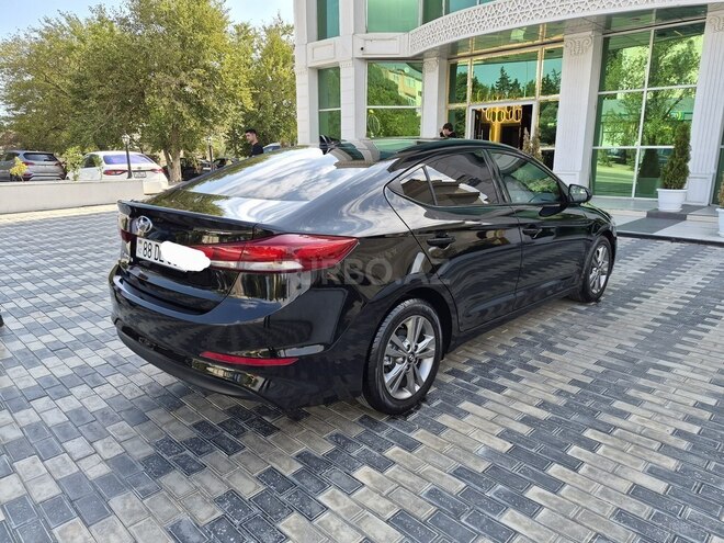 Hyundai Elantra 2018, 105,000 km - 2.0 л - Bakı