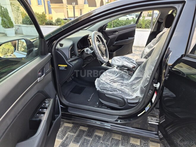 Hyundai Elantra 2018, 105,000 km - 2.0 л - Bakı