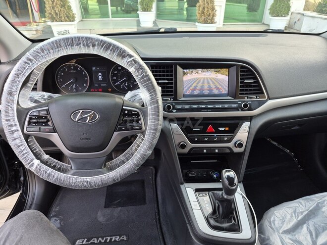 Hyundai Elantra 2018, 105,000 km - 2.0 л - Bakı