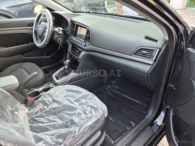 Hyundai Elantra 2018, 105,000 km - 2.0 л - Bakı