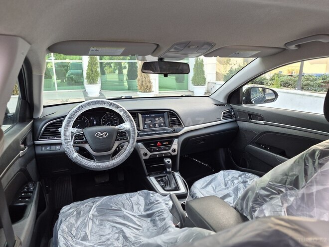 Hyundai Elantra 2018, 105,000 km - 2.0 л - Bakı