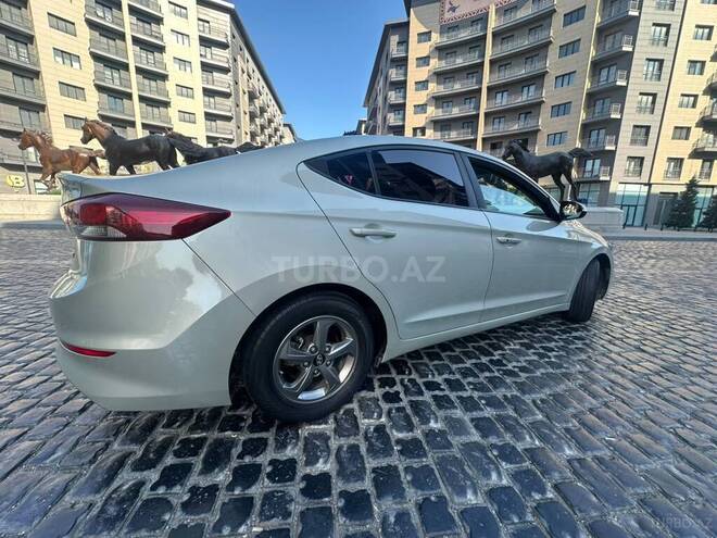 Hyundai Avante 2016, 137,000 km - 1.6 l - Bakı