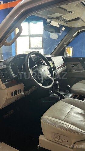 Mitsubishi Pajero 2008, 283,193 km - 3.0 л - Sumqayıt