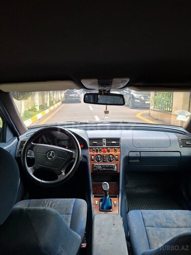 Mercedes C 180 1999, 365,286 km - 1.8 л - Bakı