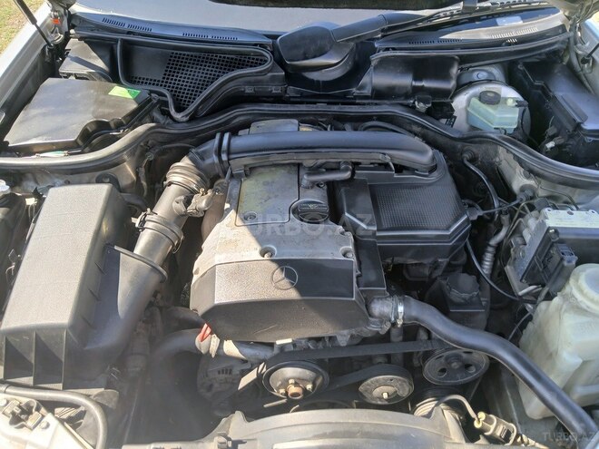 Mercedes E 230 1996, 400,383 km - 2.3 l - Zaqatala