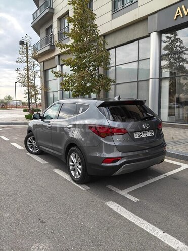 Hyundai Santa Fe 2017, 133,000 km - 2.0 л - Bakı