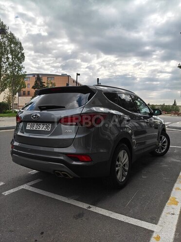 Hyundai Santa Fe 2017, 133,000 km - 2.0 л - Bakı
