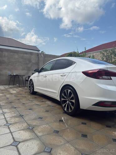 Hyundai Elantra 2018, 252,667 km - 2.0 l - Bakı