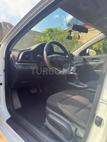Hyundai Elantra 2018, 252,667 km - 2.0 l - Bakı