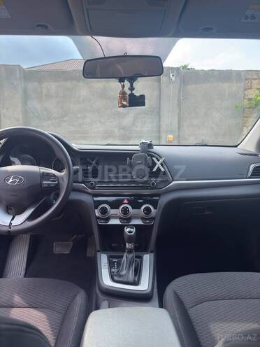 Hyundai Elantra 2018, 252,667 km - 2.0 l - Bakı